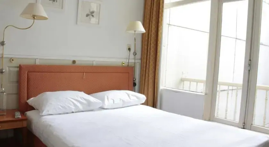 Waterfront Hotel Amsterdam
