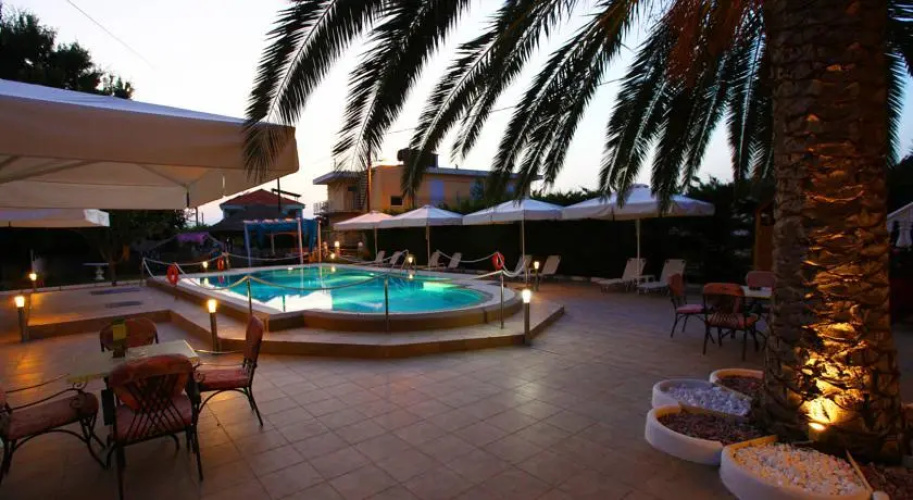 Hotel Holidays
