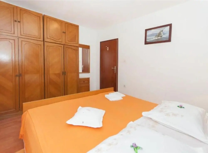 Apartment Maks