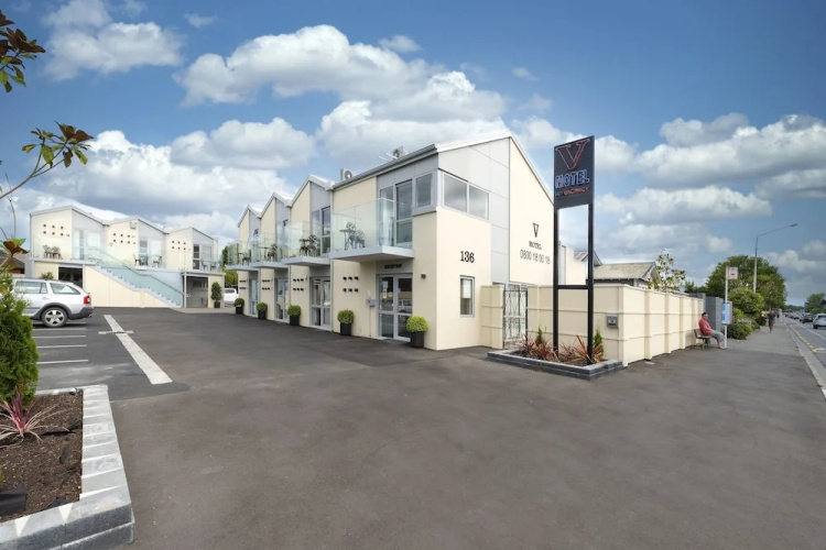 V Motel