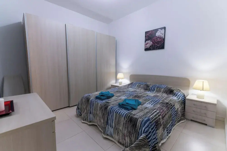 Seaside Cosy Maisonette- 2 mins from sea
