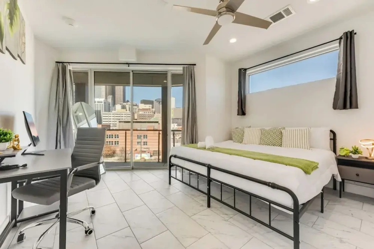 Apartment with balcony and with city view