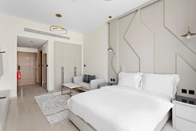 Charming Studio in Arjan With Pool and gym