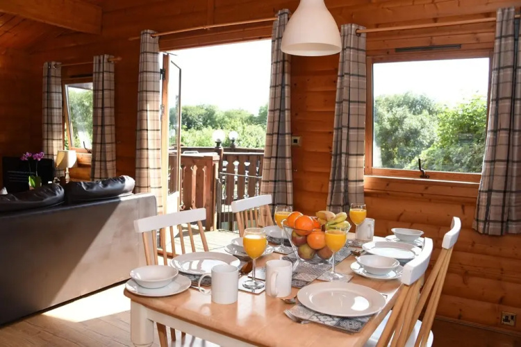 Tawny Owl Lodge