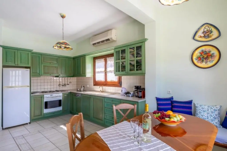 3 Bedrooms Cottage