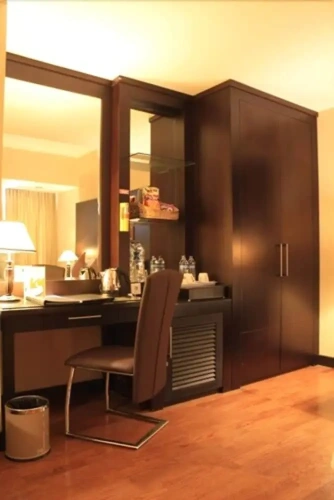 Executive room with city view