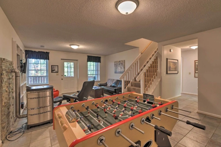 4 Bedrooms Cottage with balcony