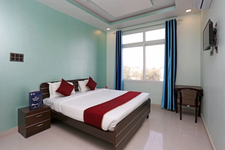 OYO Flagship 199 Gomti Nagar