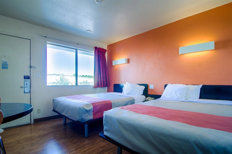 Motel 6 Joplin