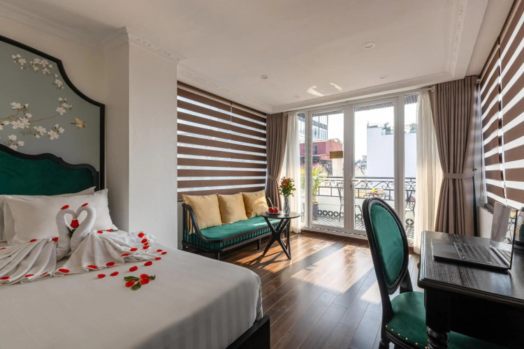 Hanoi House Hotel & Travel