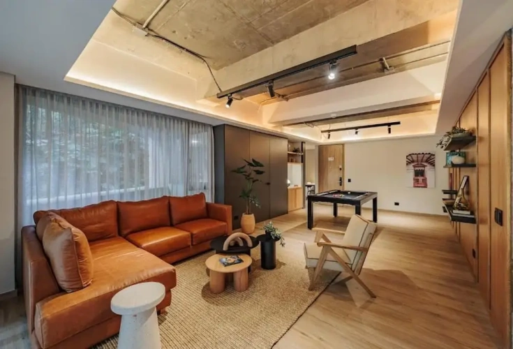 Club Apartment