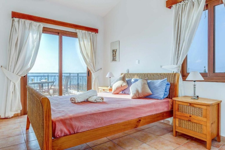 3 Bedrooms Villa
