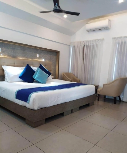 Premium room with balcony and beachfront