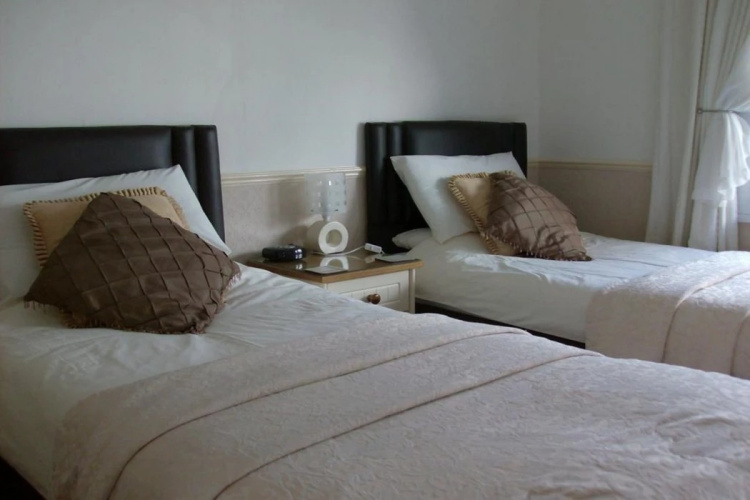 Crown Lodge