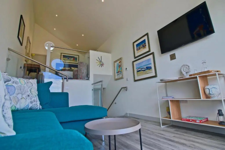 Beach Hut Suites
