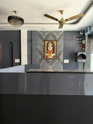 Shyam Palace Hotel