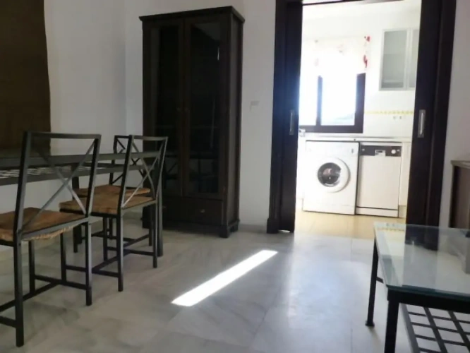 3 Bedrooms Apartment