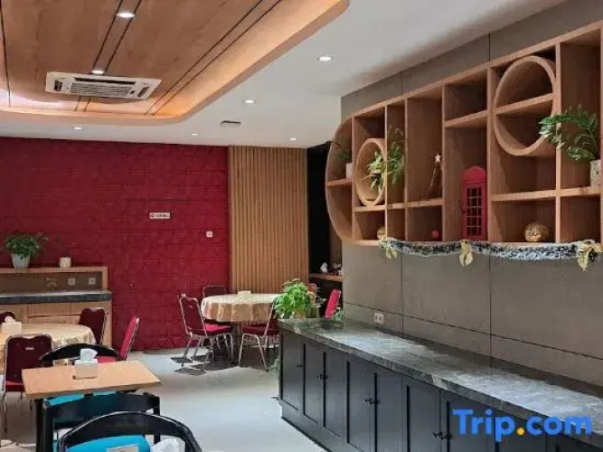 M Hotel Medan