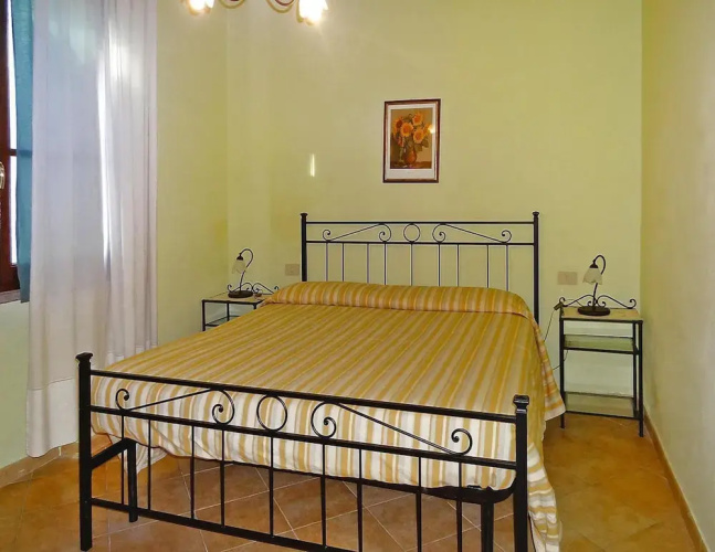 Apartment in Vinci With Pool & Wellness