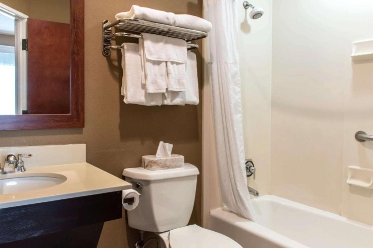 Standard Double Suite