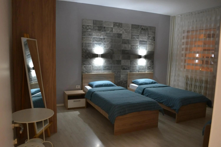 Lazarus Apartment