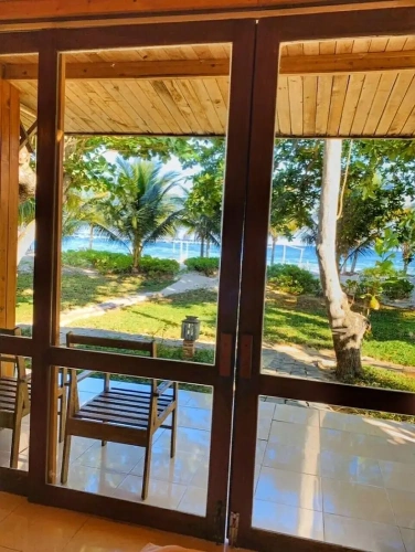 Bungalow beachfront