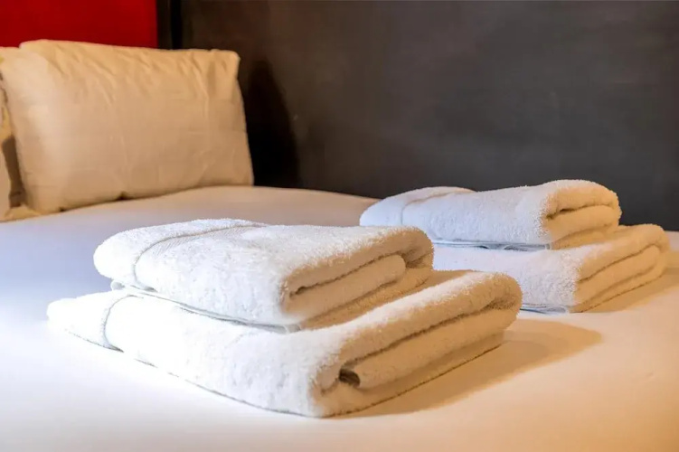 Trendy Kings Cross Flat