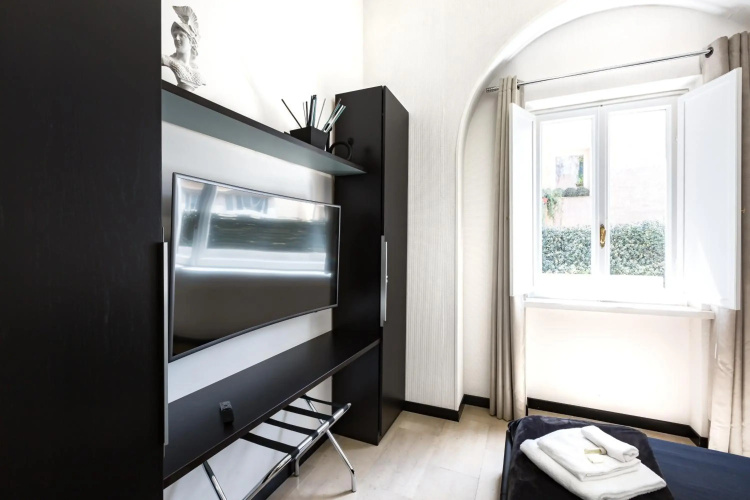 LUX- Spanish Steps 60A Luxury Suite Apartment