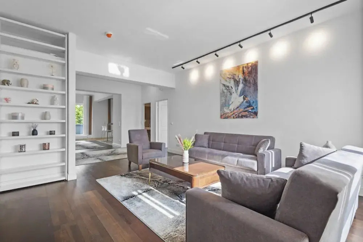 Domloge Lofts & Apartments