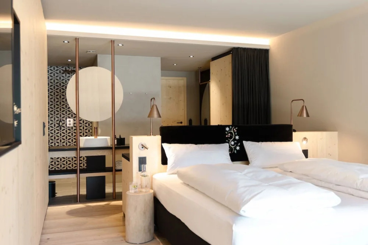 Amrai Suites