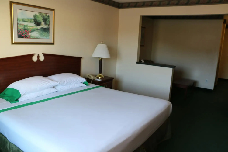 GuestHouse Kelso Longview
