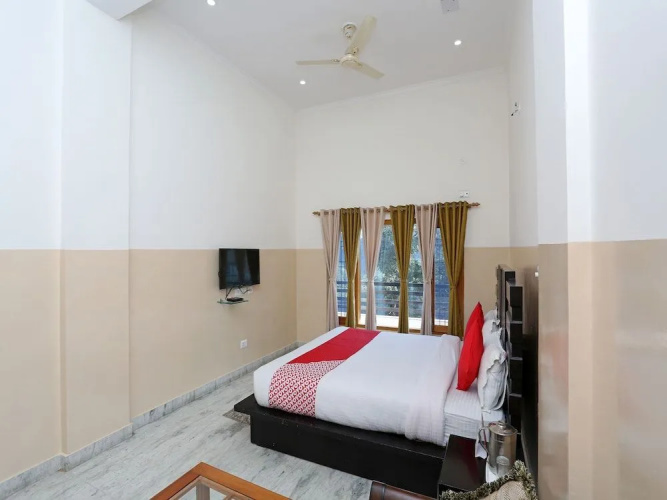Oyo 19638 Hotel Jay Continental