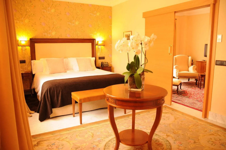 Hotel Los Cinco Enebros