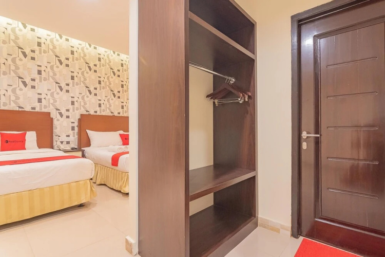 UNO Guesthouse by RedDoorz