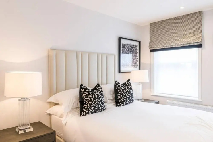 Light and Airy Central Three Bed Flat