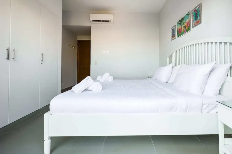 Xuru Stays I The 2bdr Warmhearted Waterside Apt