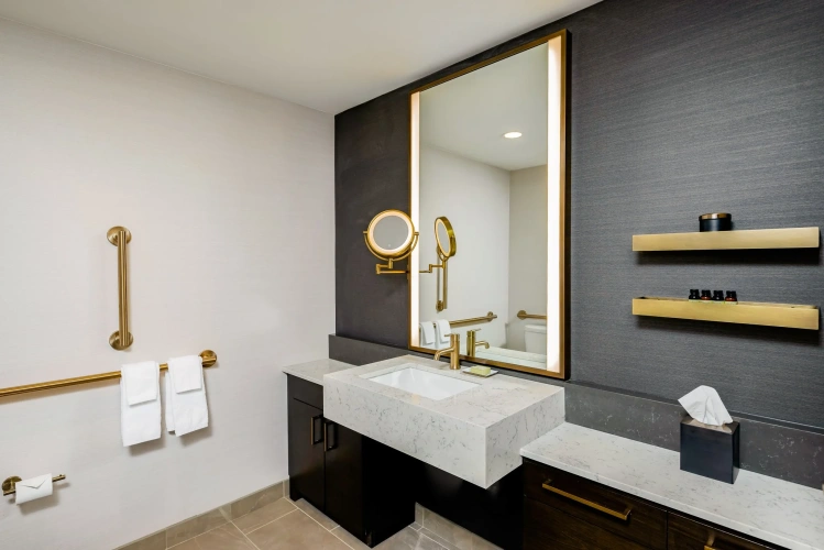 Quadruple Suite