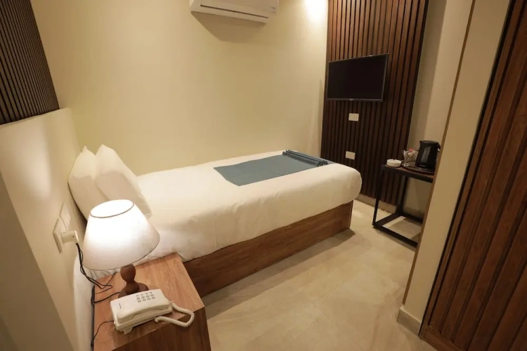 Standard Twin Family room