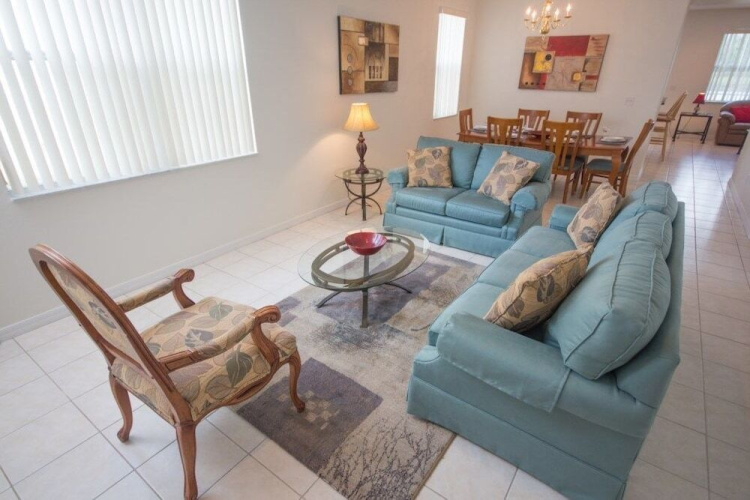 Sunrise Lakes 4 bed / 2.5 bath home