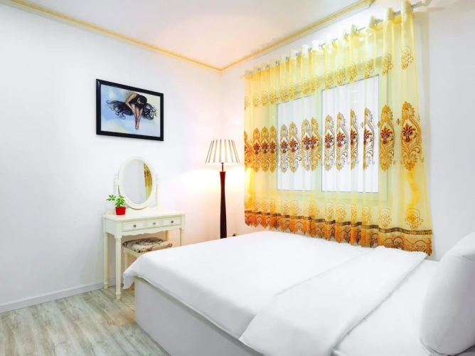 2 Bedrooms Luxury Apartment beachfront
