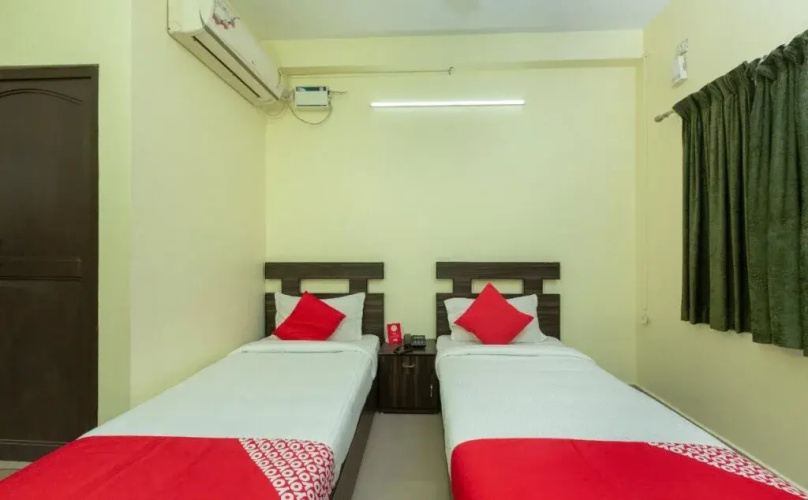 OYO Flagship 22408 Apple Tree Residency