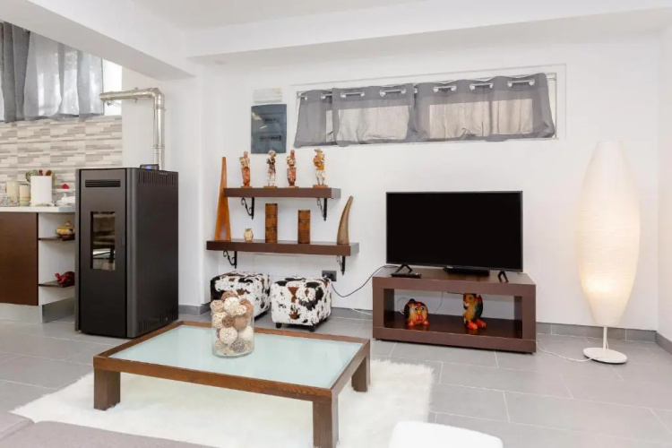 Etna Apartment Titani