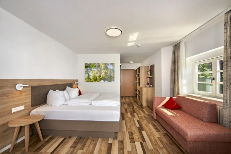 Hotel Wo Der Hahn Kräht
