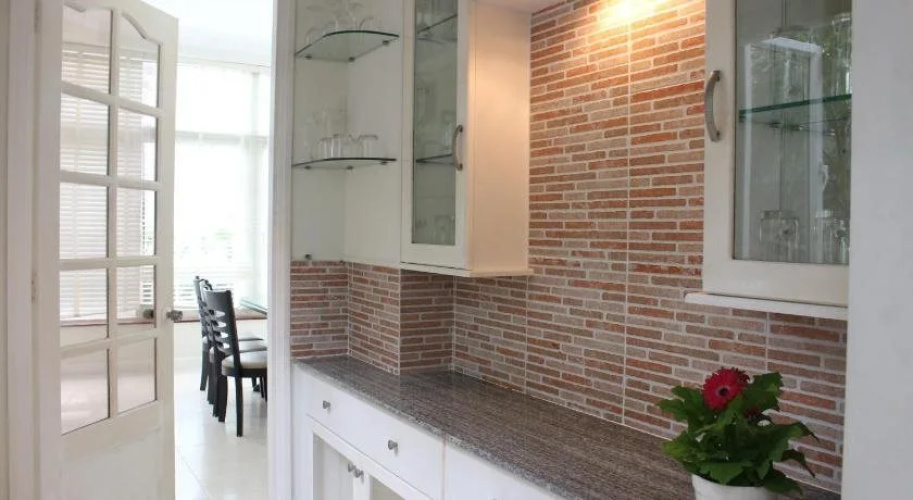 Des Ami Villa