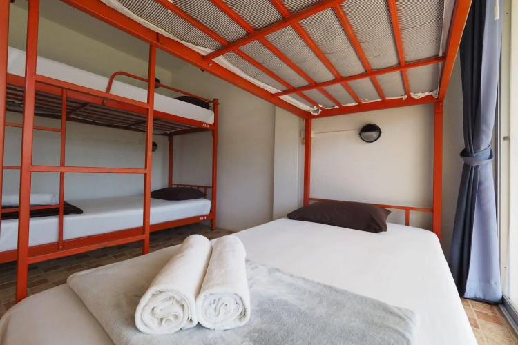 Fan Dee Hostel
