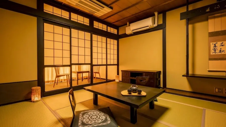 Economy room