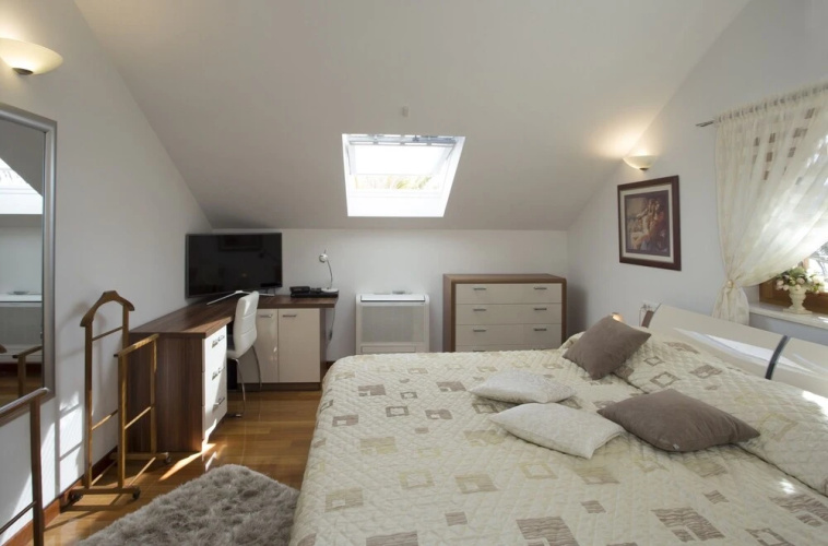 Luxury 5* Seaview Villa With 3 Rooms in Split, With Private Pool, Encl