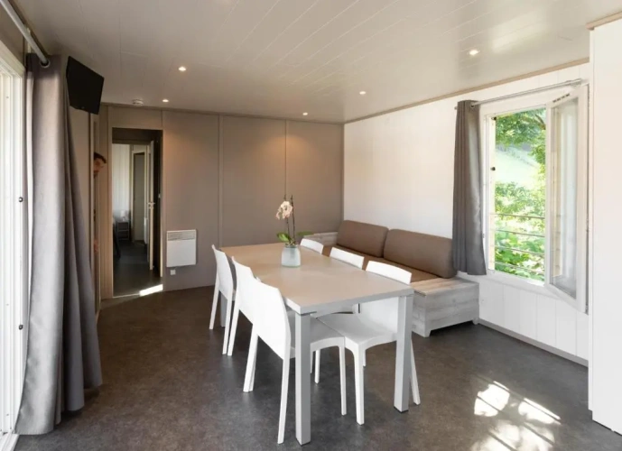 3 Bedrooms Chalet