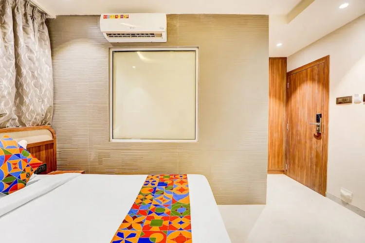 Fabhotel Mood Inn