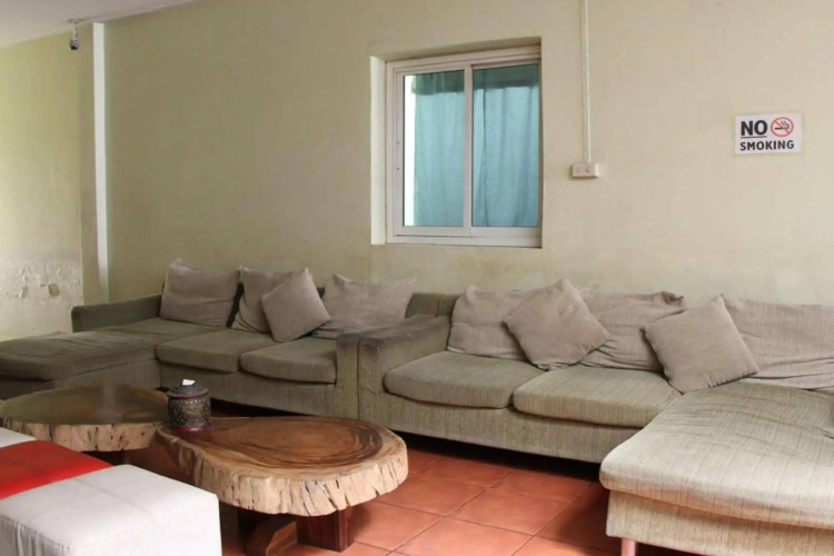 OYO 1054 Phuket Backpacker Hostel